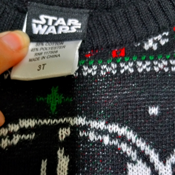 STAR WARS Christmas New.. Sweater Boy's Size 3 black color. - Picture 7 of 7